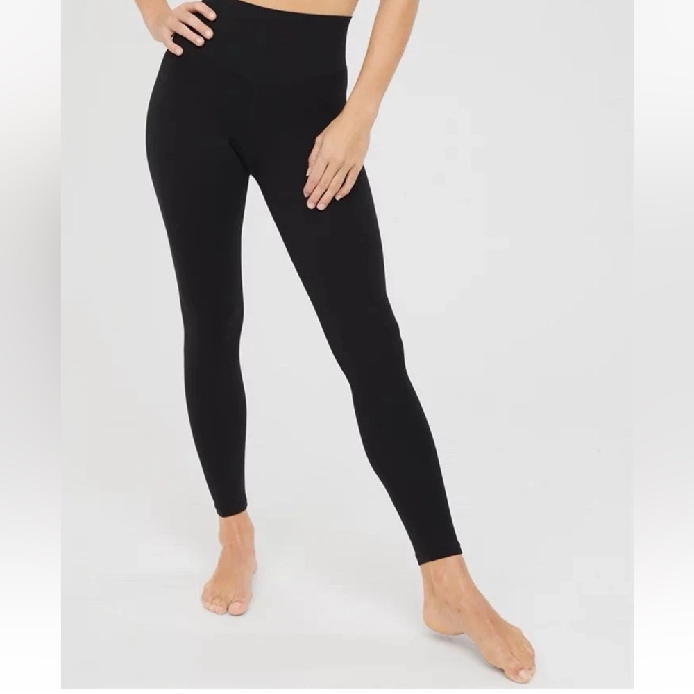 Aerie High Waisted 7/8 Black Leggings